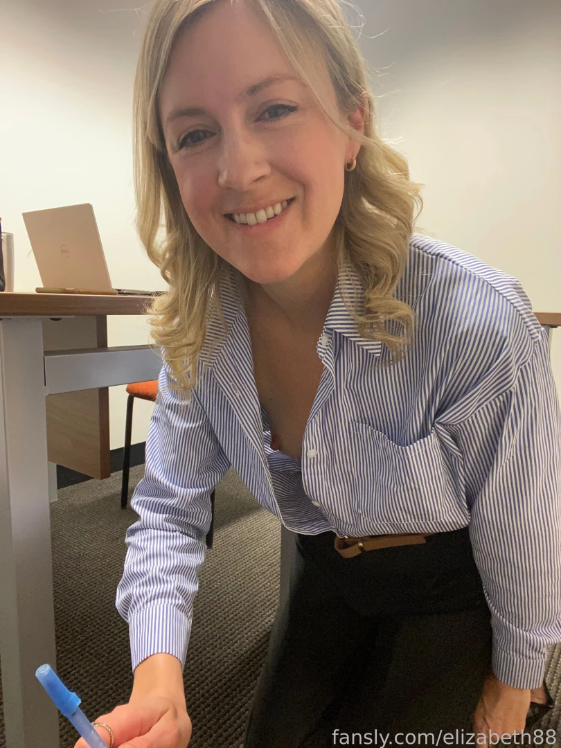 You dropped your pen 