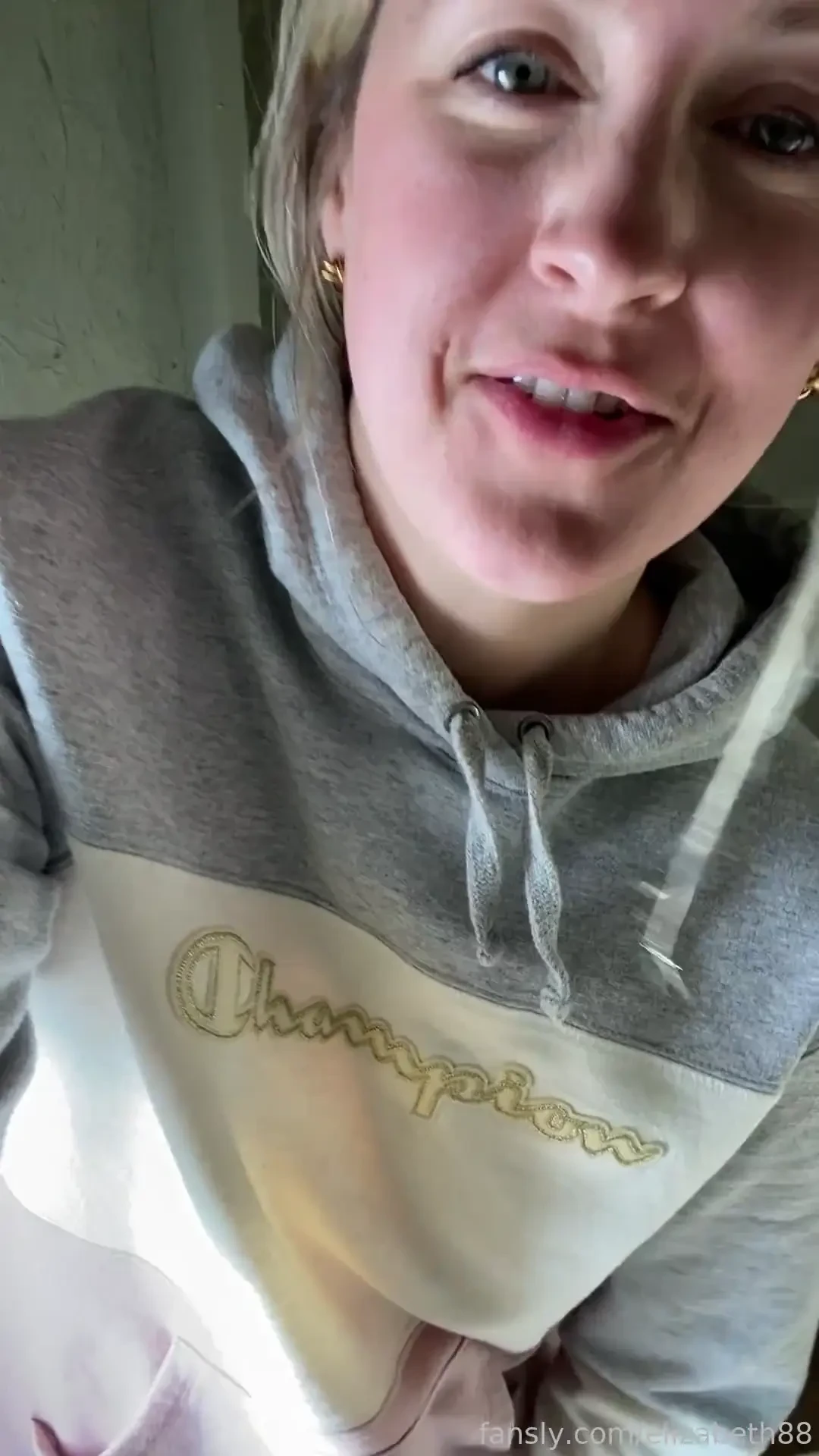 Peeing in the outhouse fyp pee peeing outdoors wetting milf 