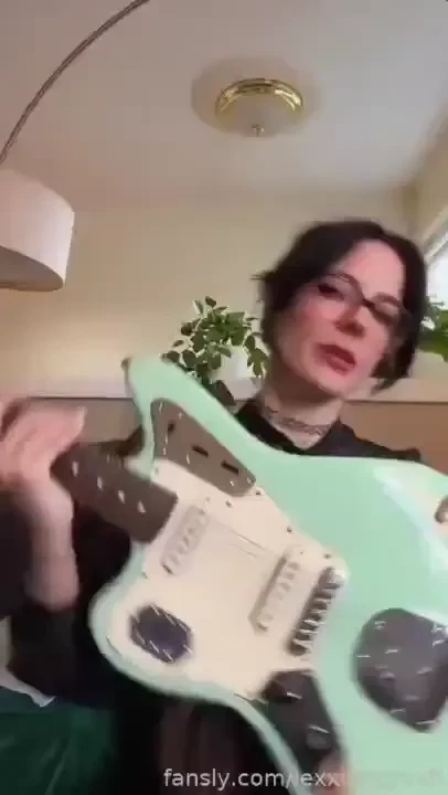 I give good lessons too skinny over30 mature natural exhibitionist 