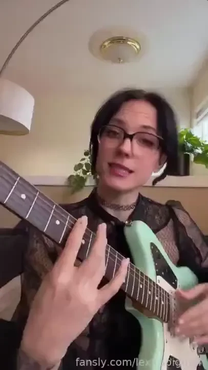 Dig ladies who play guitar and have dirty minds skinny over30 mature 