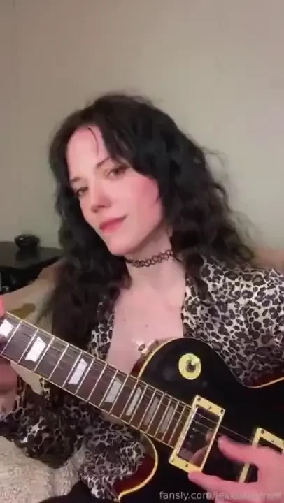 Like chicks who play guitar tinytits piercednipples tattoos fyp 