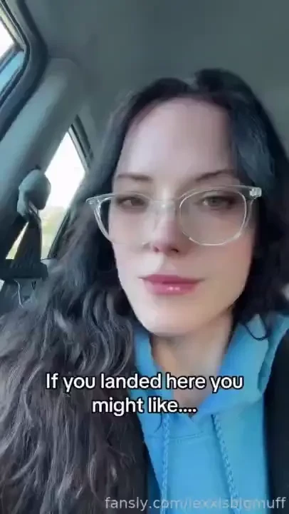 Dig brunettes in glasses skinny over30 mature natural tattoos pierced 