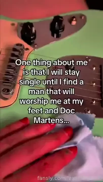 Hey tinytits petite mature mommy over30 mulf brunette fatpussy mom fyp 