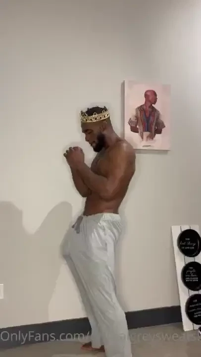 The reason they call me the grey sweats king 