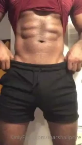 Since everybody wanted this quick vid back uploaded here so you can