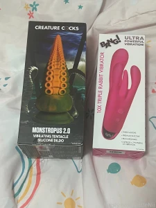 Info on tomrorow s fansly stream 7 30 pm est 7 11 what i m doing