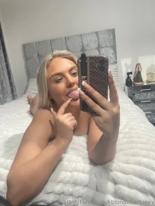 Feeling lonely in here all by myself who s cumming to join me part 1