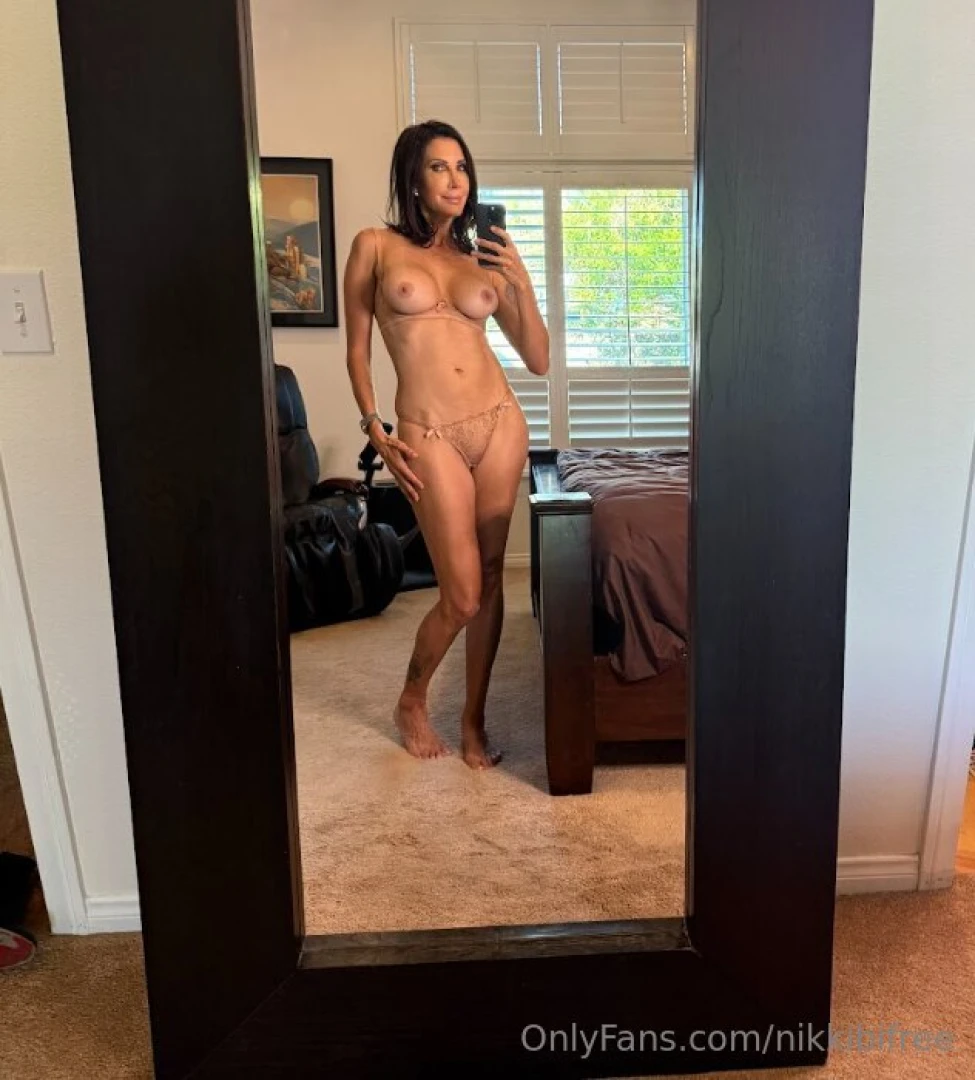 Attention all milf-lovers give it up for the queen the one and only part 11 