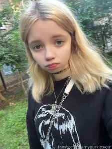 Just cute me doing my walk nothing you won t find here sph goddess part 1