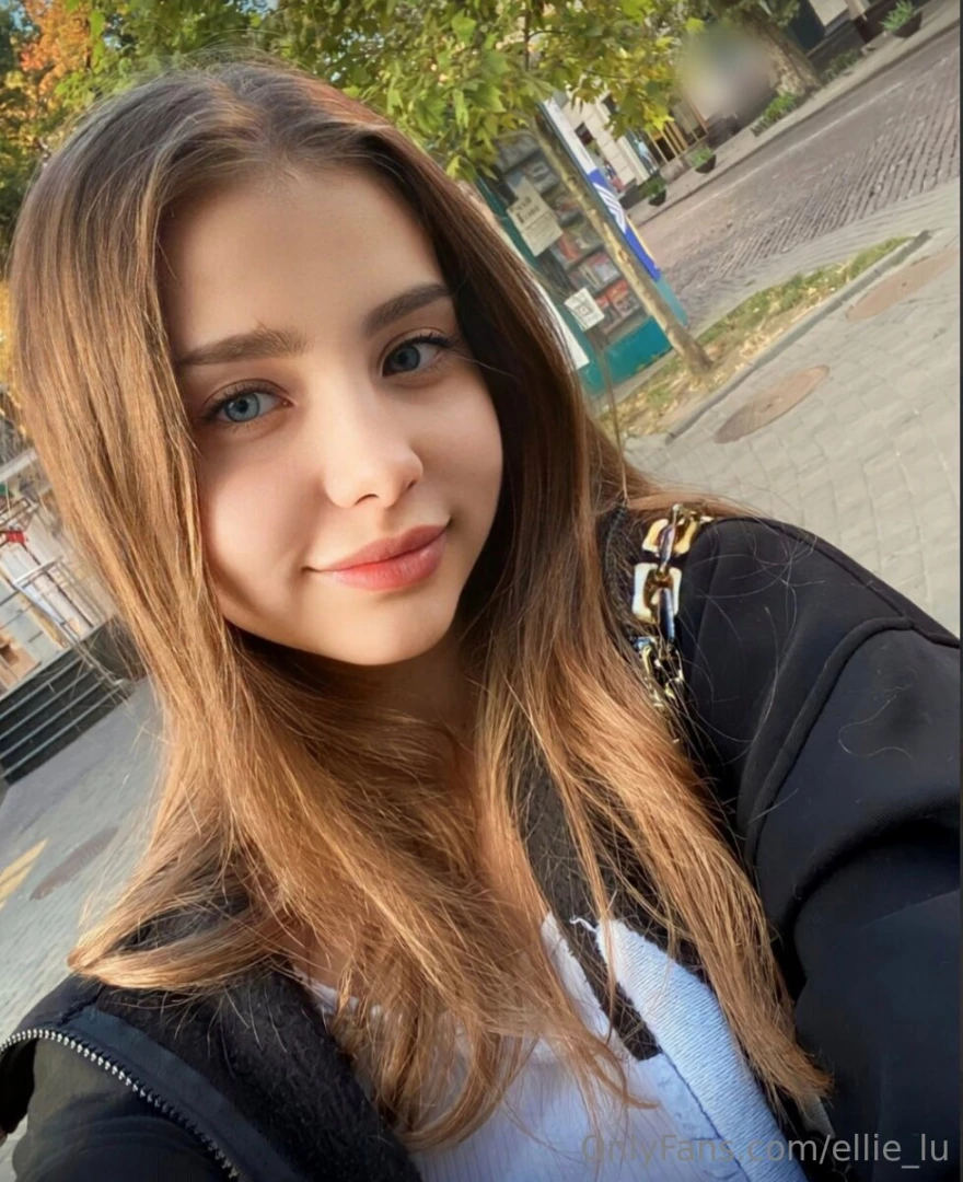 Daniella_sexy i am a very hot and athletic girl with a wet pussy part 573 