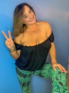 Just showing you my t i t s tonight check out my vip page for the part 2