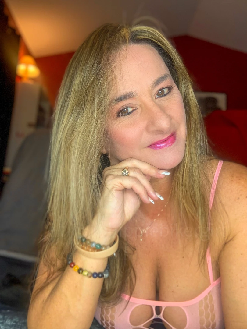 What s your favorite shade of p i n k go over to my vip page for what part 1 