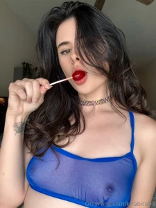 Looking for some new smutty books to read before bed