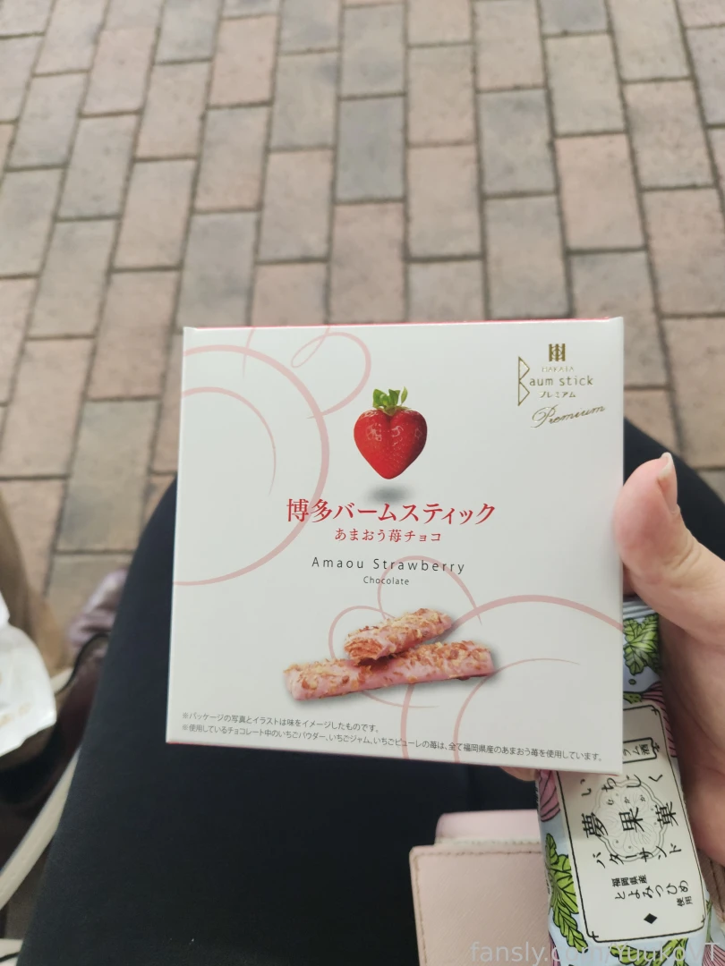 Thank you for the 9k followers if you wanted to check out my extra 