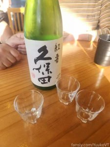 How did i get a small bruise there yeah i don t know why i m eating part 1