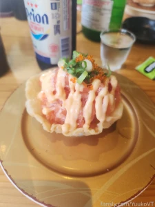 How did i get a small bruise there yeah i don t know why i m eating part 2