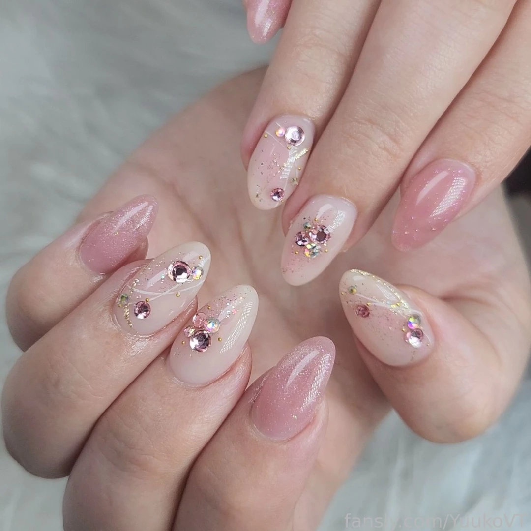 I went to get my nails done and afterwards i decided to go part 2 