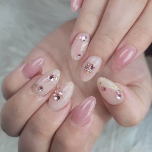 I went to get my nails done and afterwards i decided to go part 2