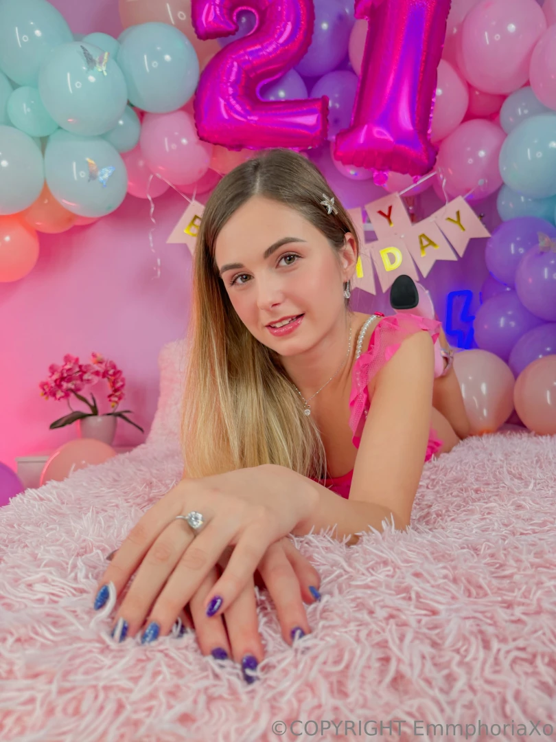Happy happy birthday to me i turn 21 and i am a big girl now and part 3 