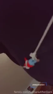 I just like showing off my ass w and farting that too but just look at