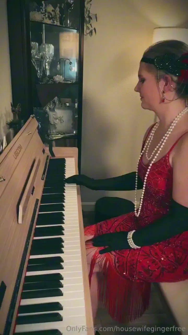 Would you play this piano with me or you would play with my body let 