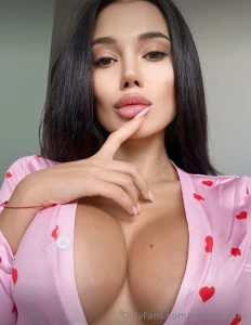 Free free free slutty babe kris_top loves to shake in orgasm when she part 153