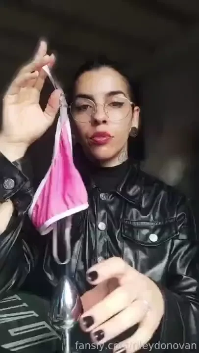 What are you gonna do wear them or sniff them message me your answer 