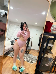 I m looking for a reason to stay up late tonight