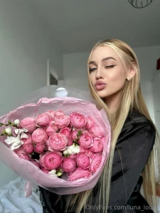 Bought flowers for myself was kinda hoping you d get them for me lol