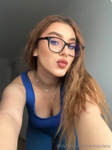 Bored atm who s online