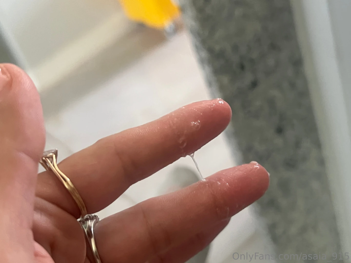 Wet asf early morning who wants a taste 