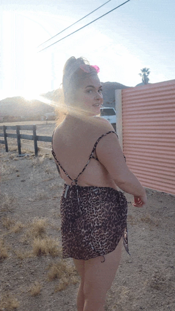 I love stripping down outside lewds and nudes titties and my little part 1 