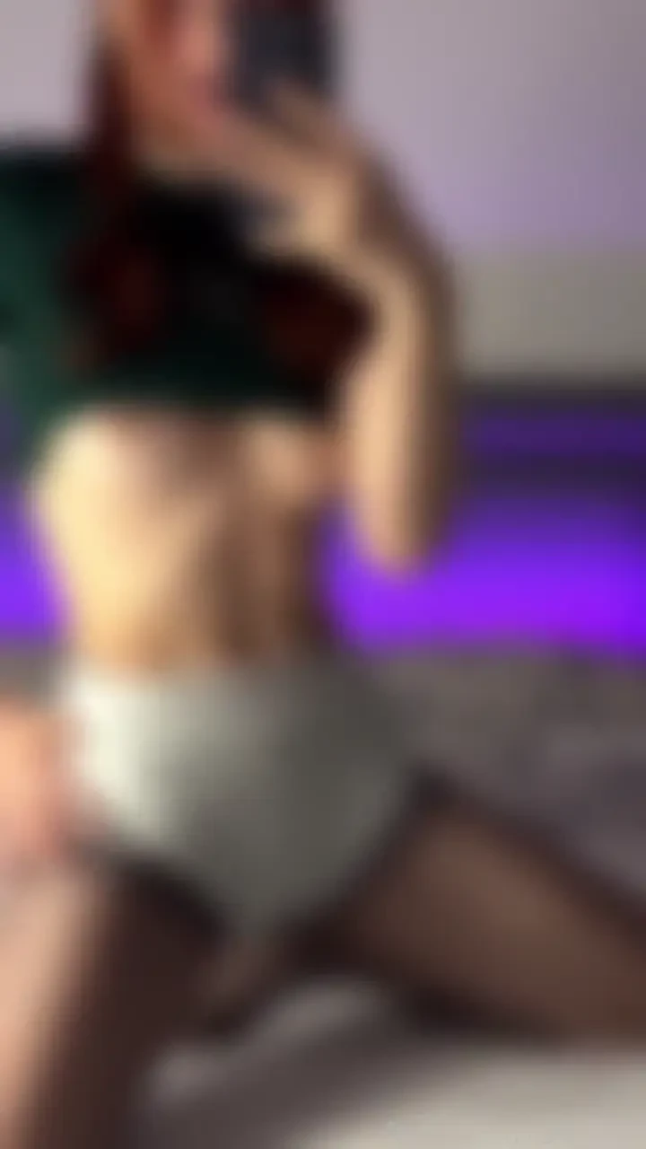 Have a lovely friday would you like to see my close up feet and soles 