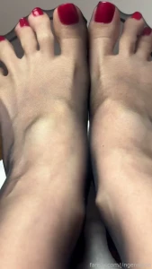 Close up pantyhose feet vids for all my tiers do you like how i m part 1