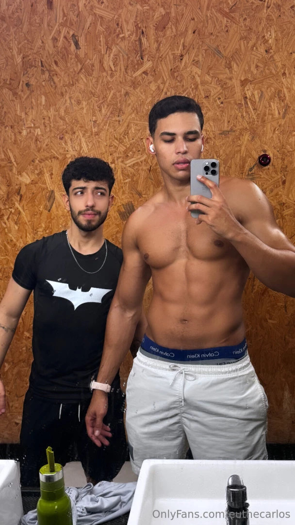 Postar esse feat aqui jaja 