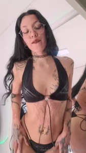 What are you doing right now honey i love it here but i m still a