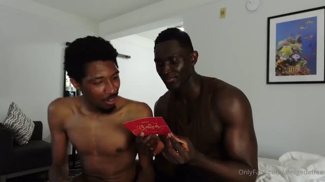 Underwear try-on with funnsize_twink watch the full story on youtube 