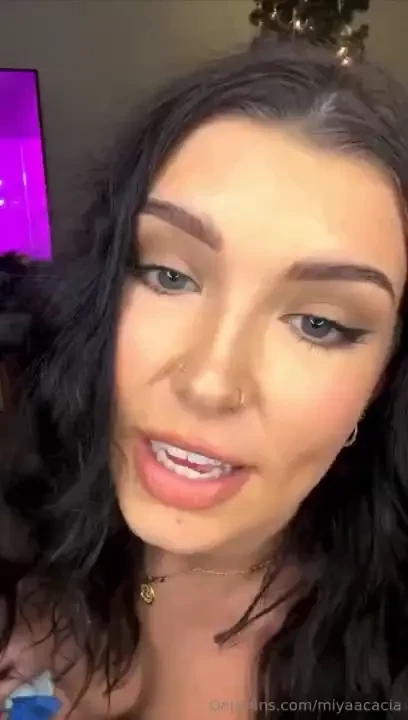 Happy valentine s day hope you are having a great one i just want you 