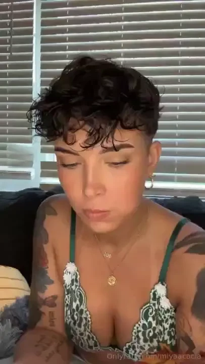 Let s go on a pizza date and if you don t use ranch what are you 