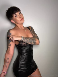 Sexy in black part 25