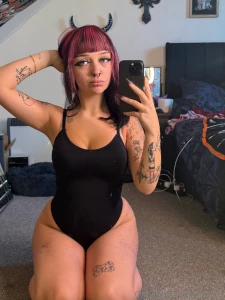 I want you to keep staring at me p