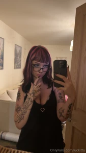 Who s tryna take me on a date