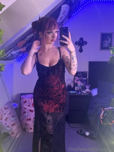 Can i have a lil commotion for the dress part 1