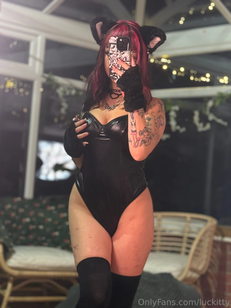 Purring for the right hands only 