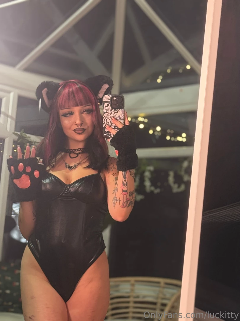 Look at this little kitty part 1 