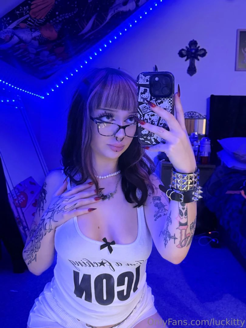 Im sorry if im so cute and smart idk what s wrong with me 