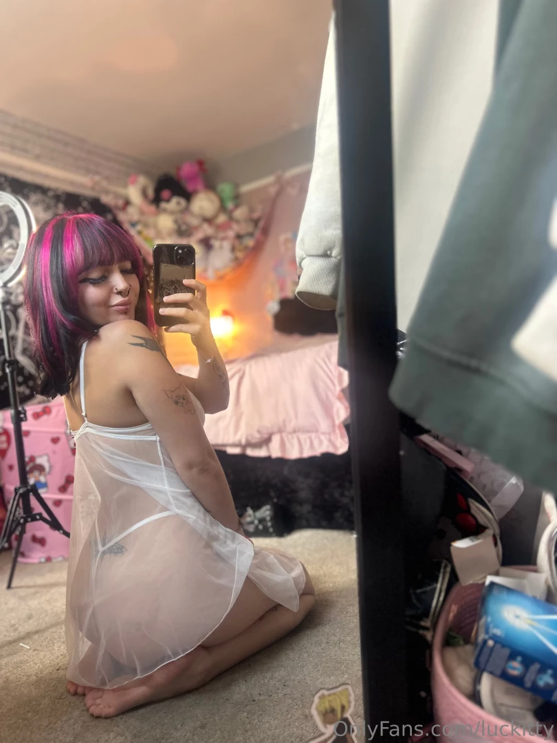 Making sure that dreams arent the only one keeping you up tonight 