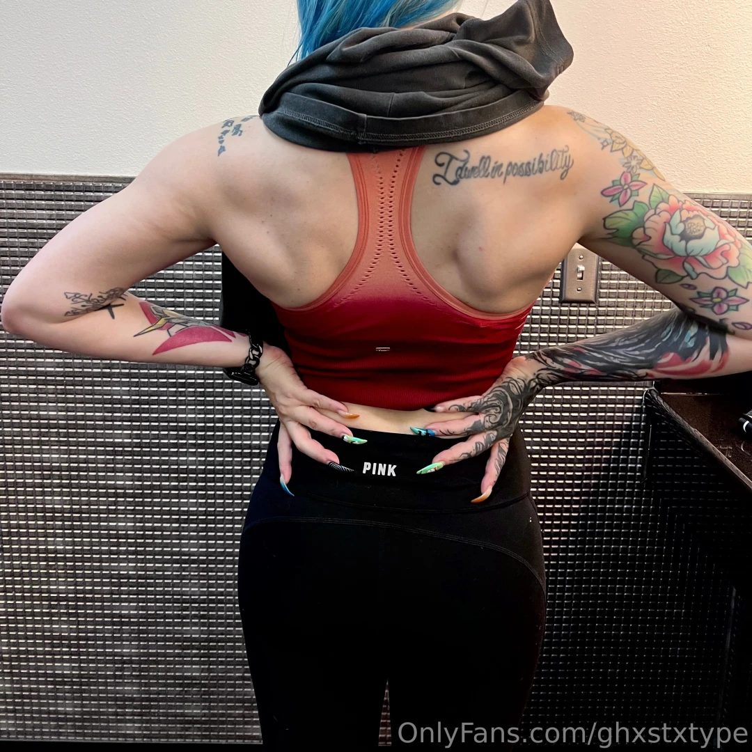 Today was back bi day got to workout with my bb leemee00w part 2 