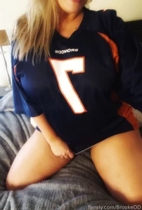 Football sunday who is your favorite team