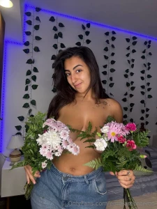 Would u give gift me those flowers even tho i use them to hide part 3